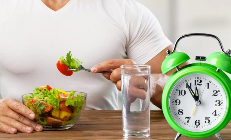 women intermittent fasting schedule