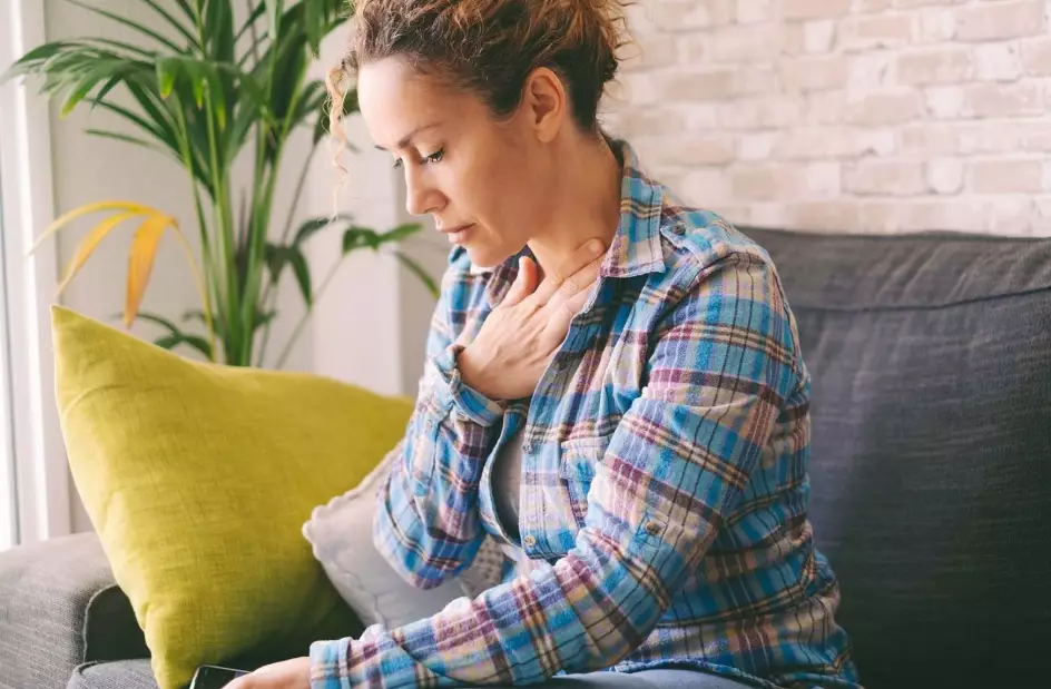 women heart attack symptoms women heart attack symptoms